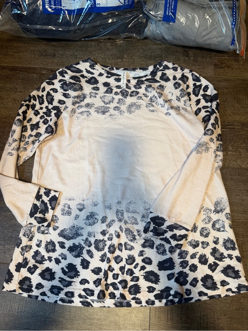 Long Sleeve Animal Print Top - Cream & Black